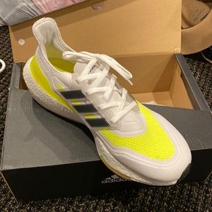 Adidas ultra boosts 21